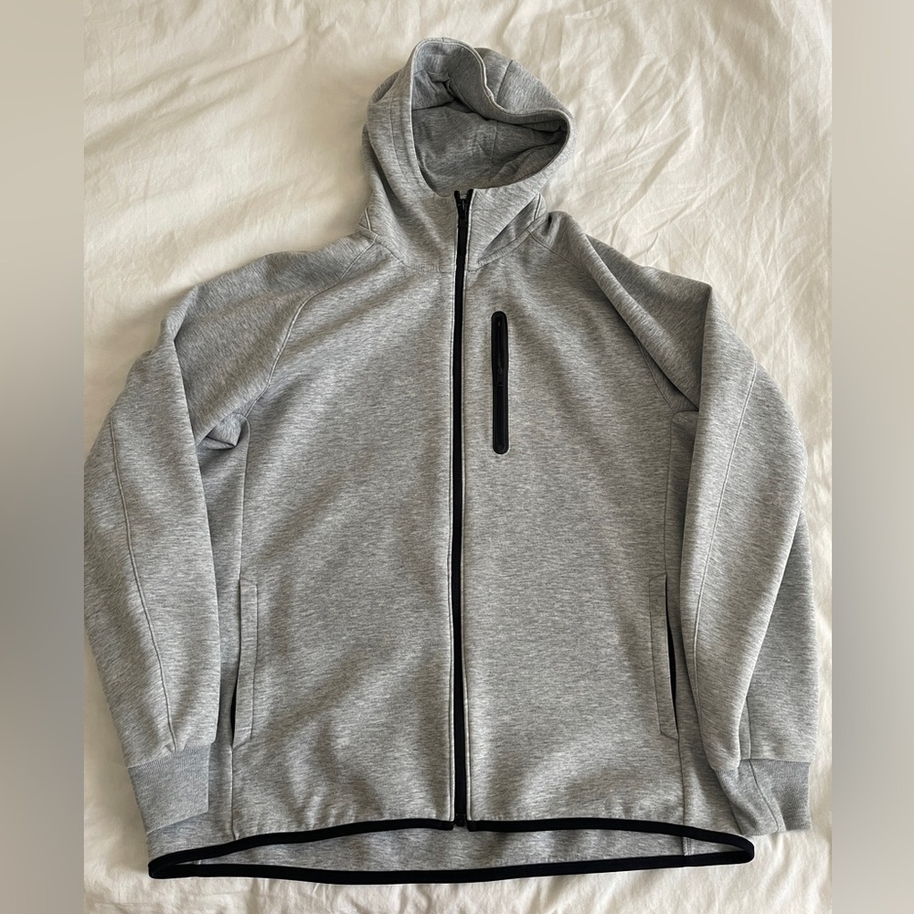 Uniqlo gray hoodie